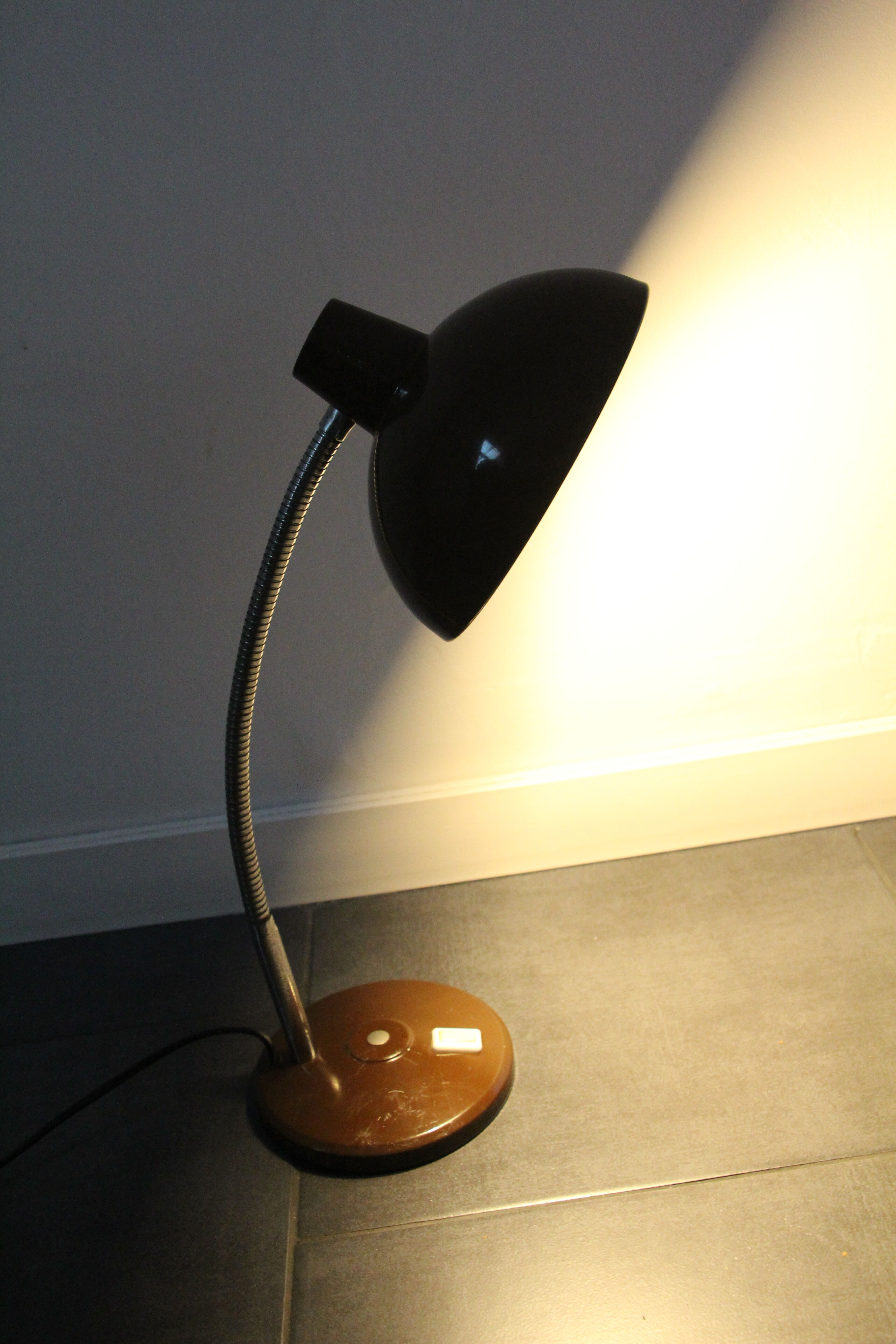 Brown desk lamp 70's
