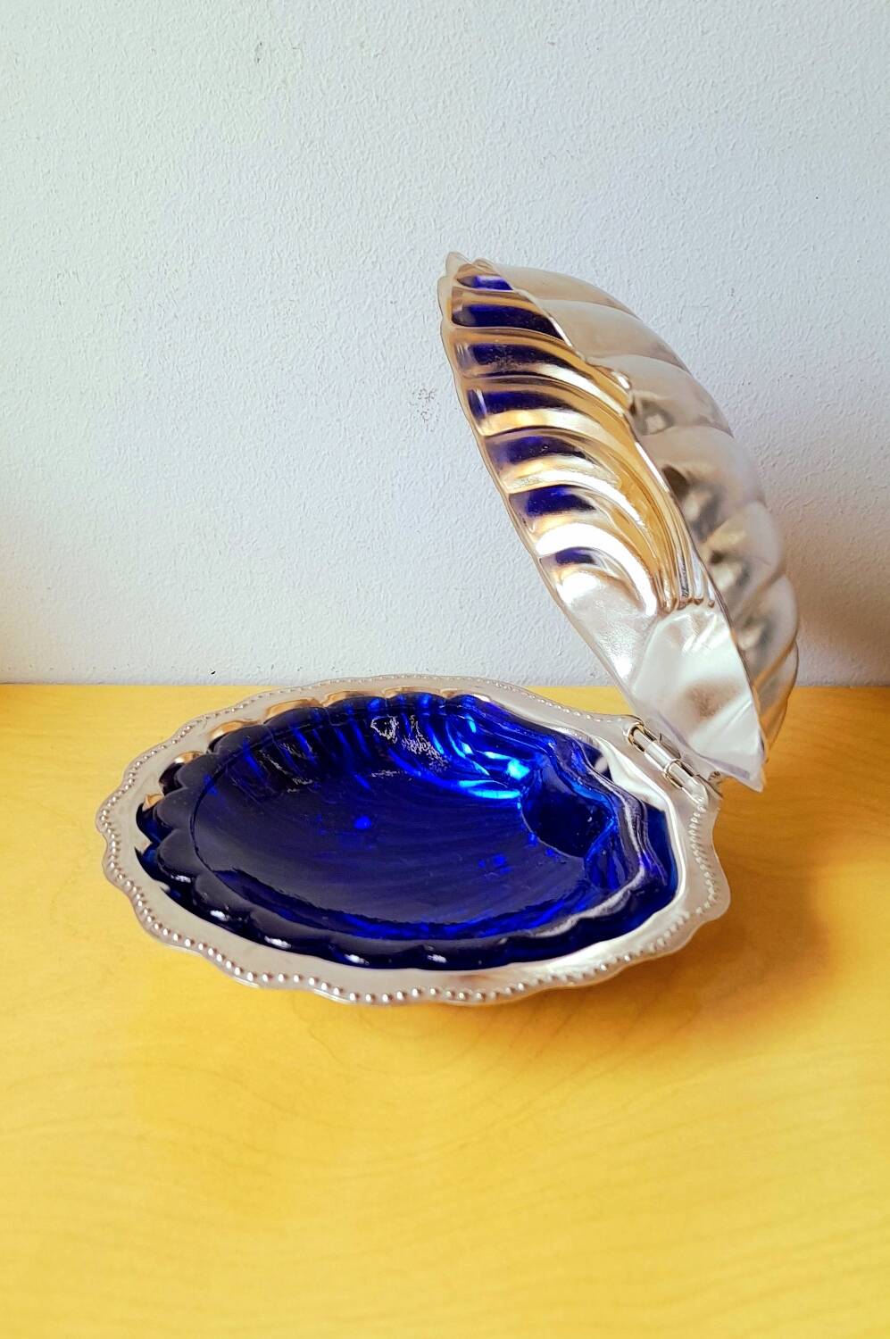 Shell butter dish 1950