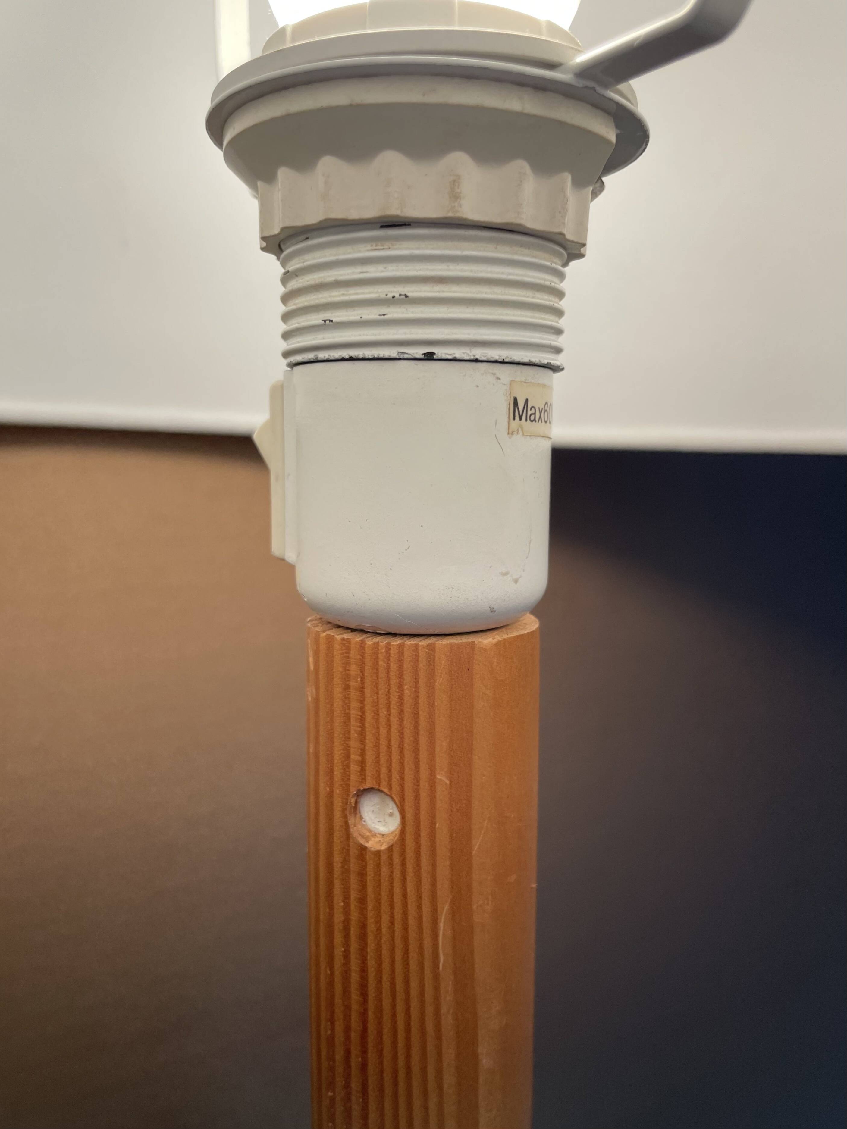 Lampadaire en bois ikea vintage