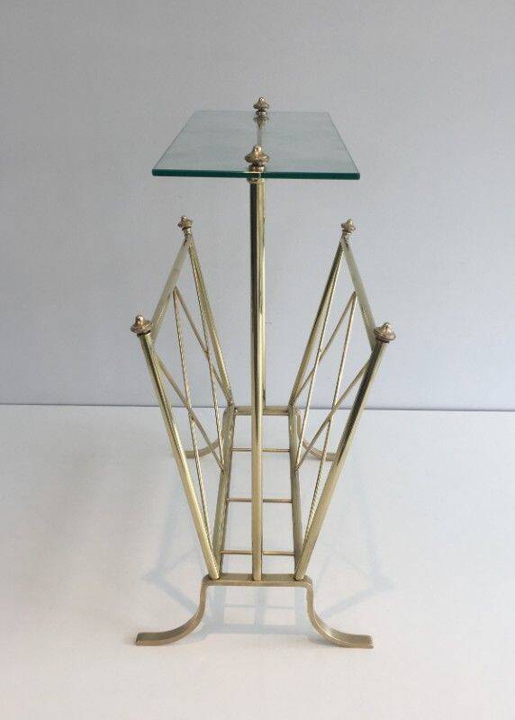 Porte-revues de style néoclassique en laiton et tablette de verre de la Maison Jansen