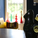 Bouteille décorative en verre rouge