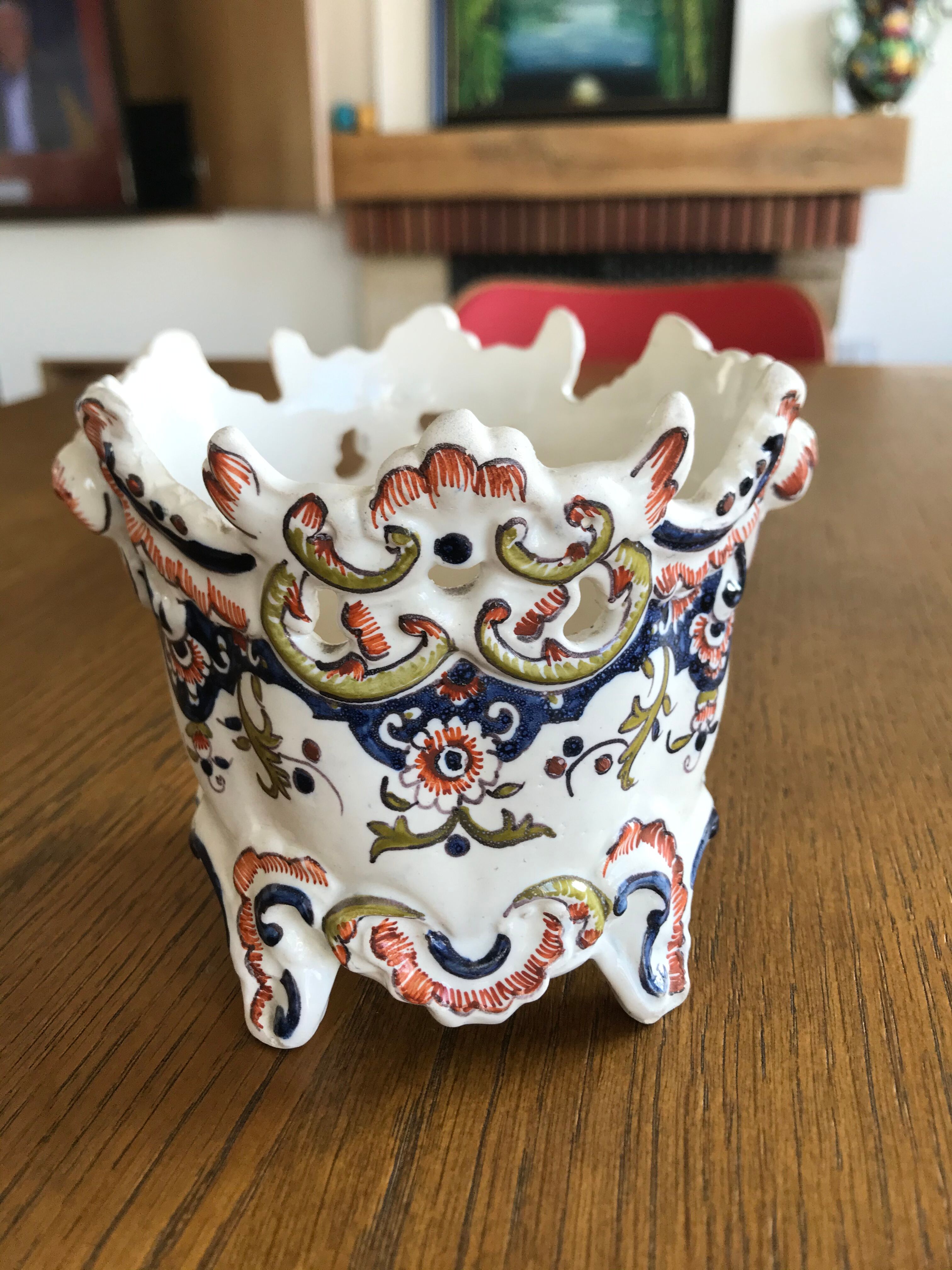 Ceramic pot cover