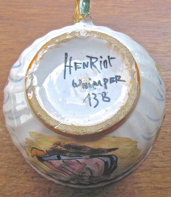 Tasse & sous tasse ancienne, godronnée-henriot, quimper