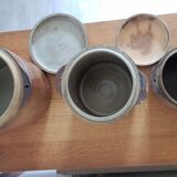 Set of three pots in sandstone