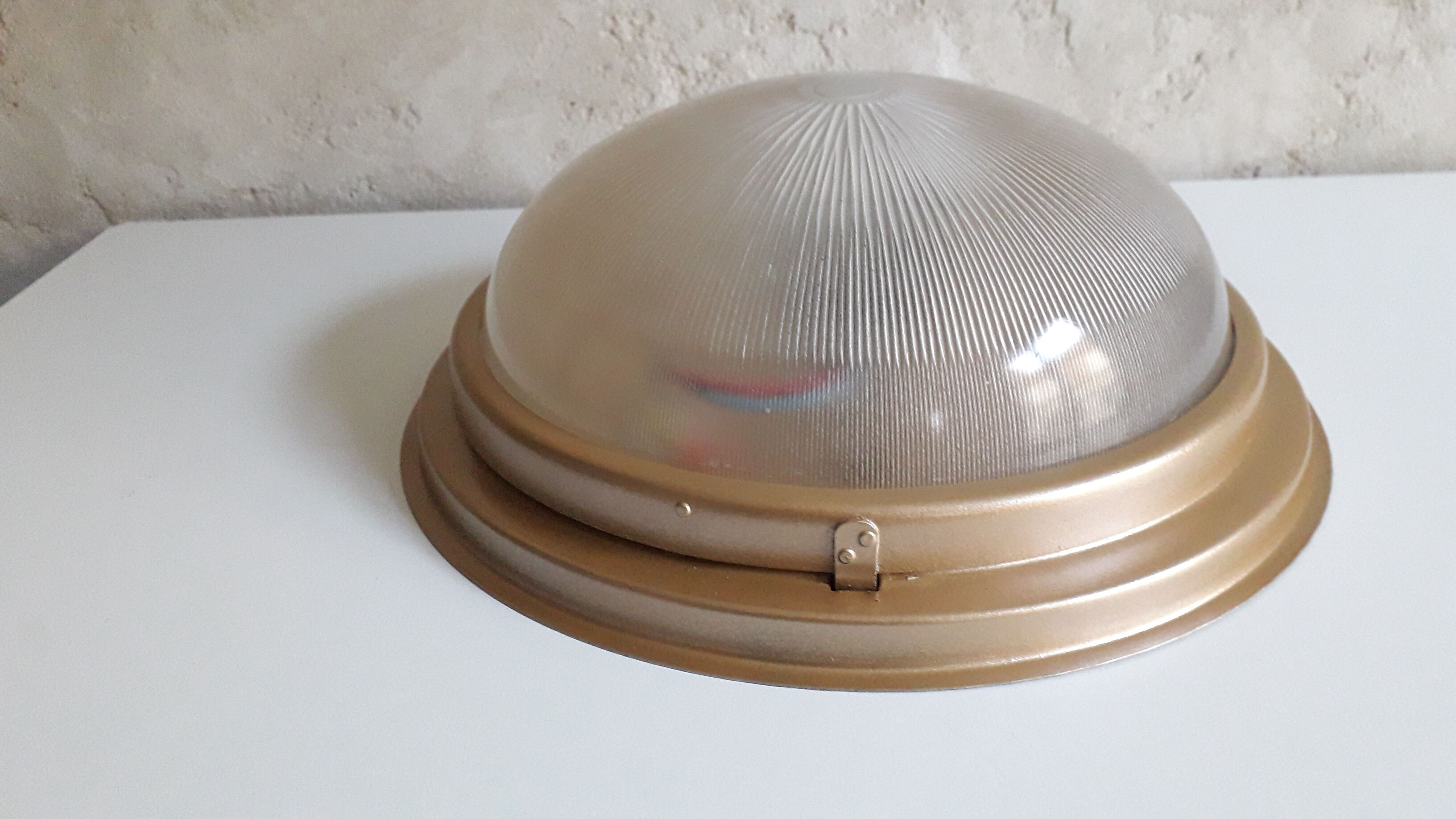 Holophane ceiling lamp