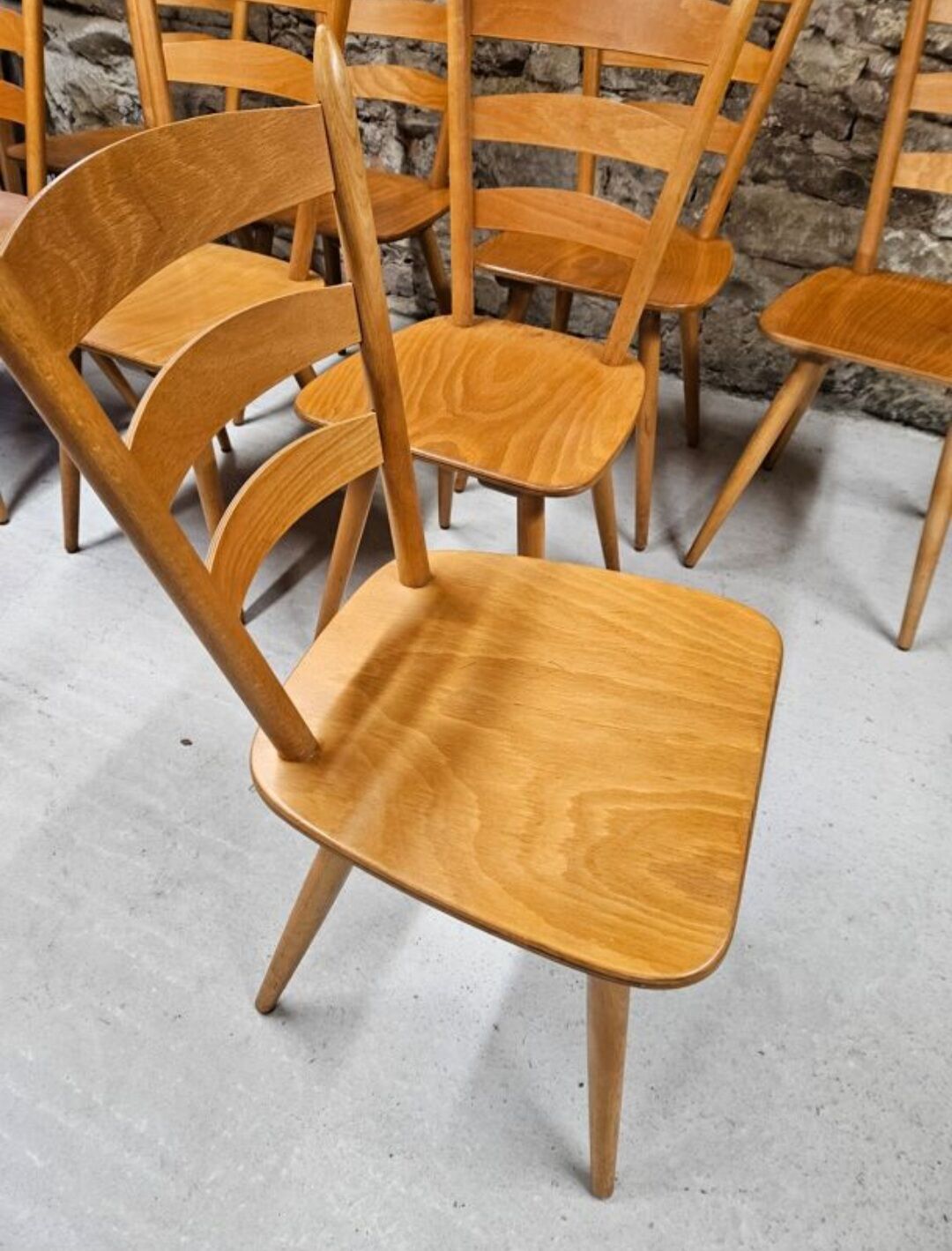 Lot 8 Chaises bistrot Campagnard 1970