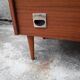 Commode vintage pieds fuseaux