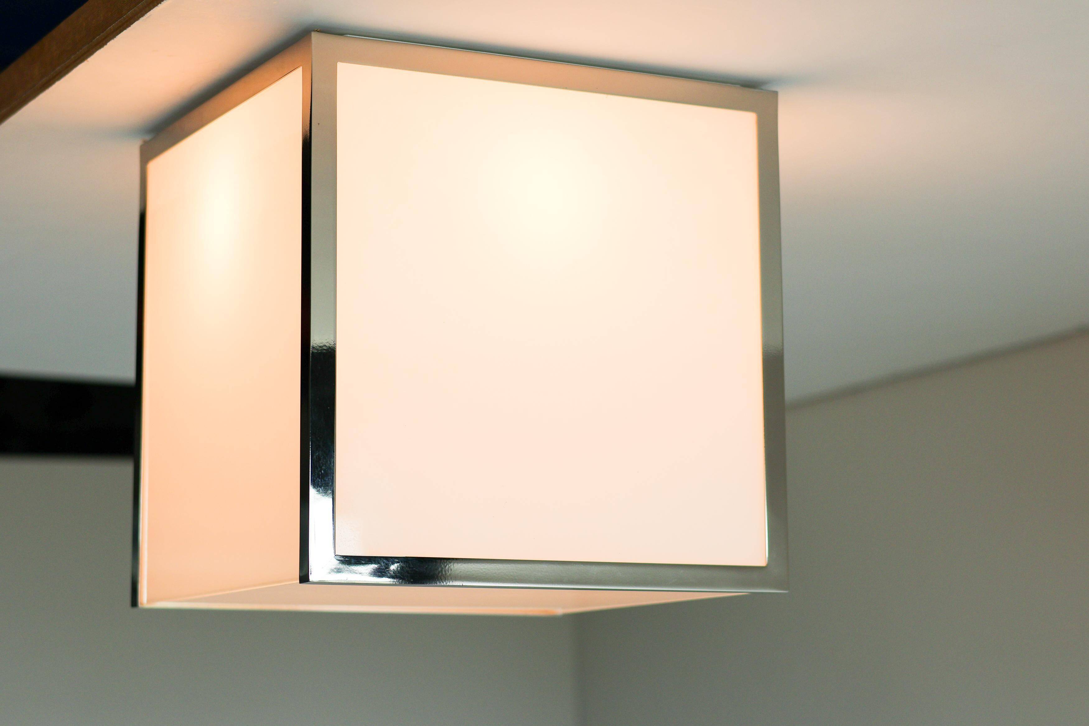 Ceiling light Jean Perzel no. 2075 - Timeless French modernism