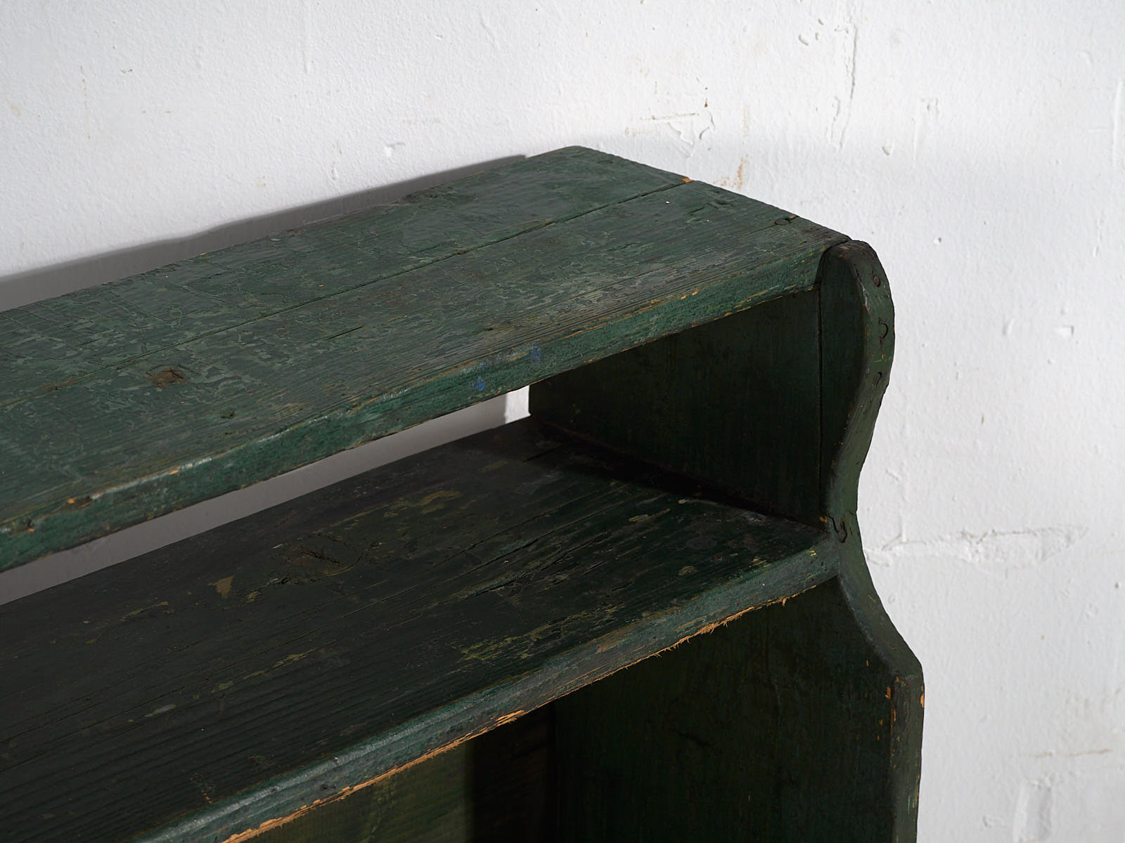 Small old green bookcase (c.1920)