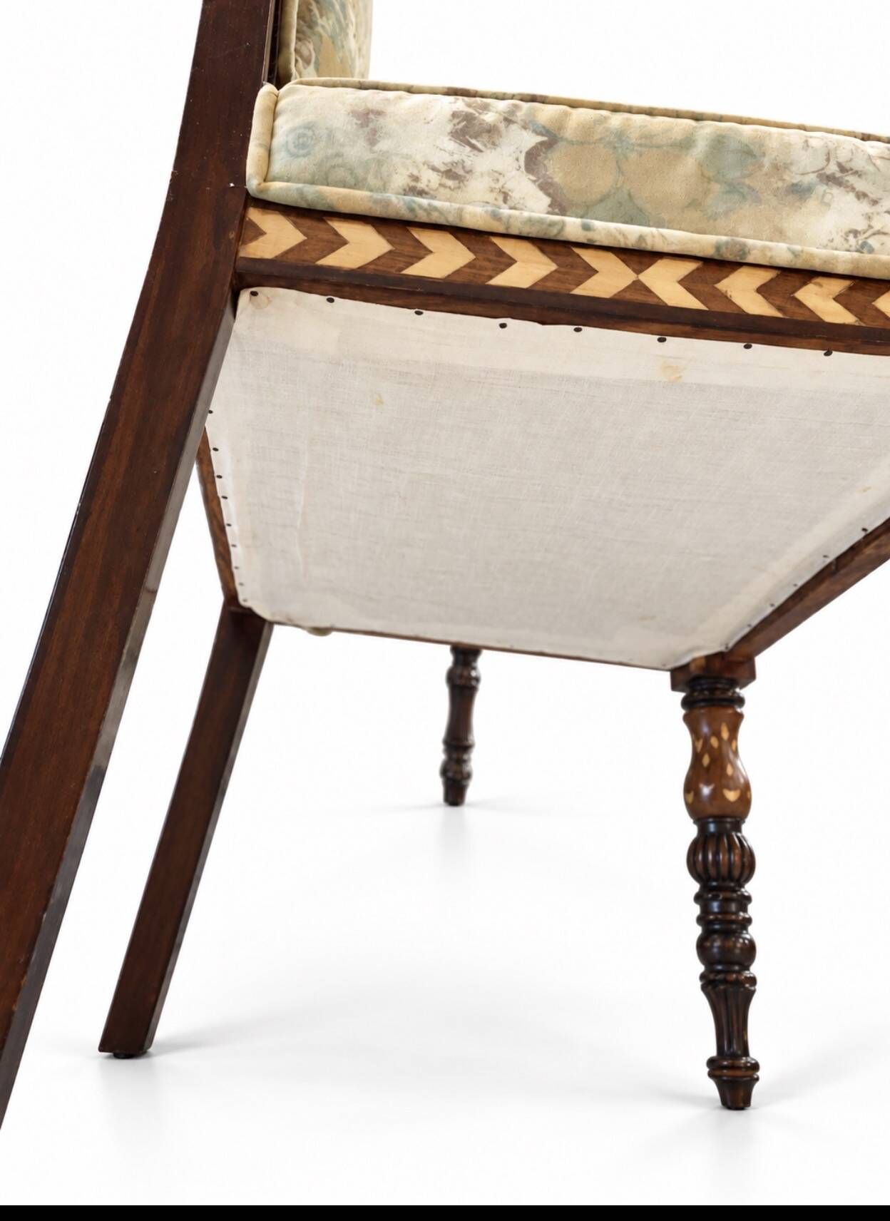 Dining table and 6 carved wooden chairs - Classic style - Chiniot, Pa