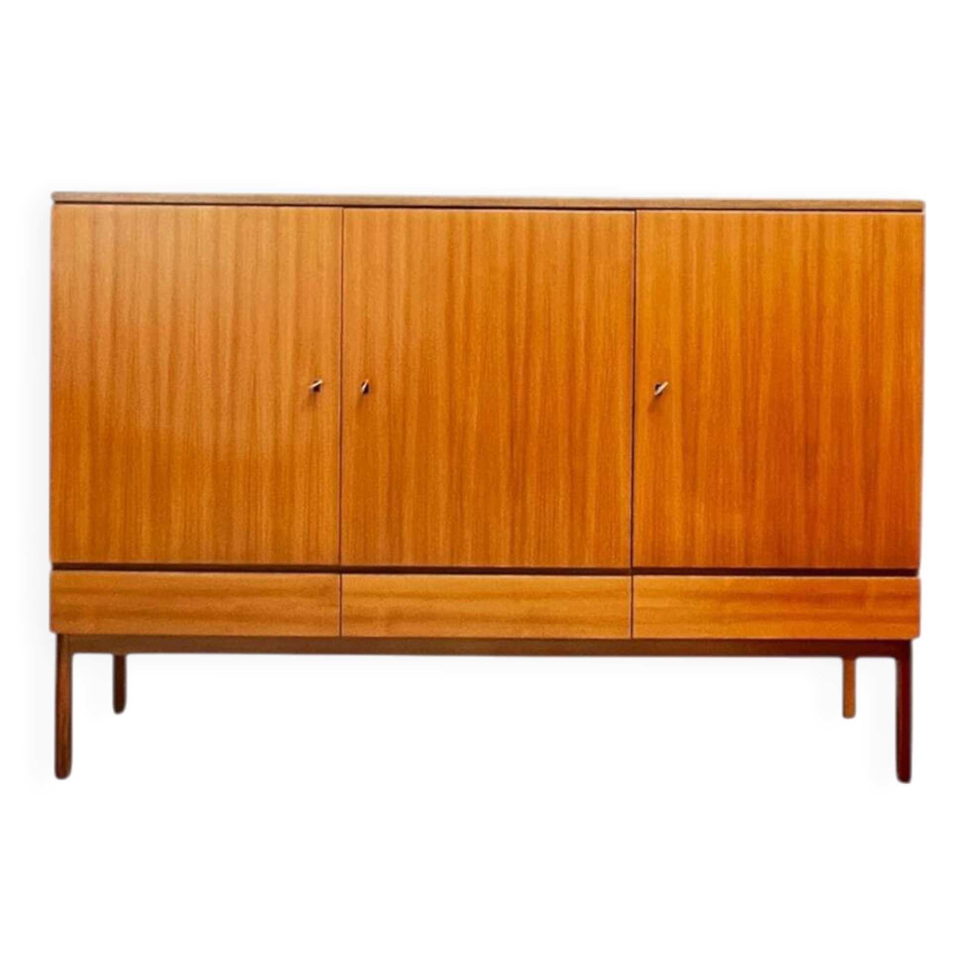 Buffet haut des années 70