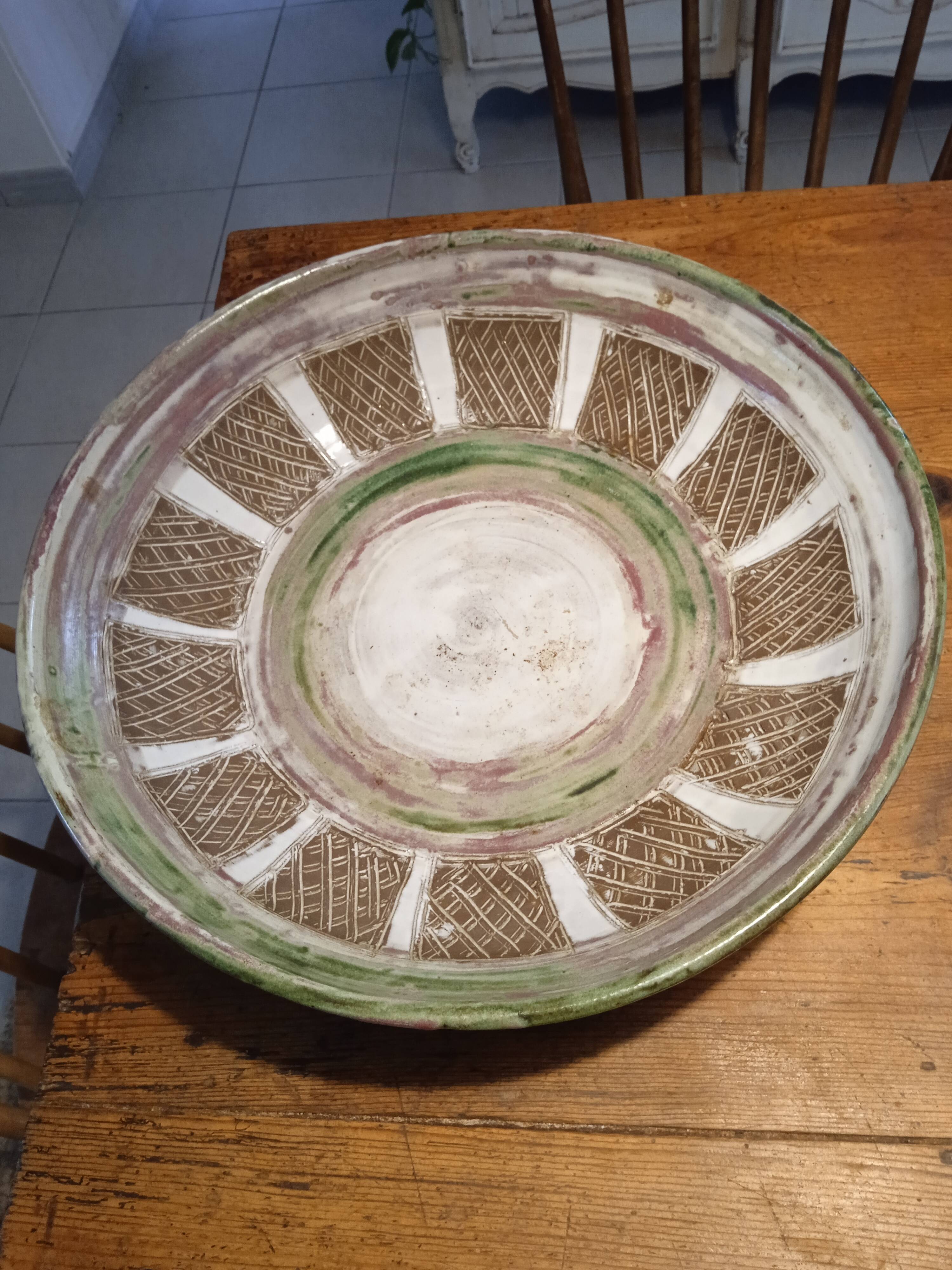 Plate Albert and Pyot Thiry Vallauris