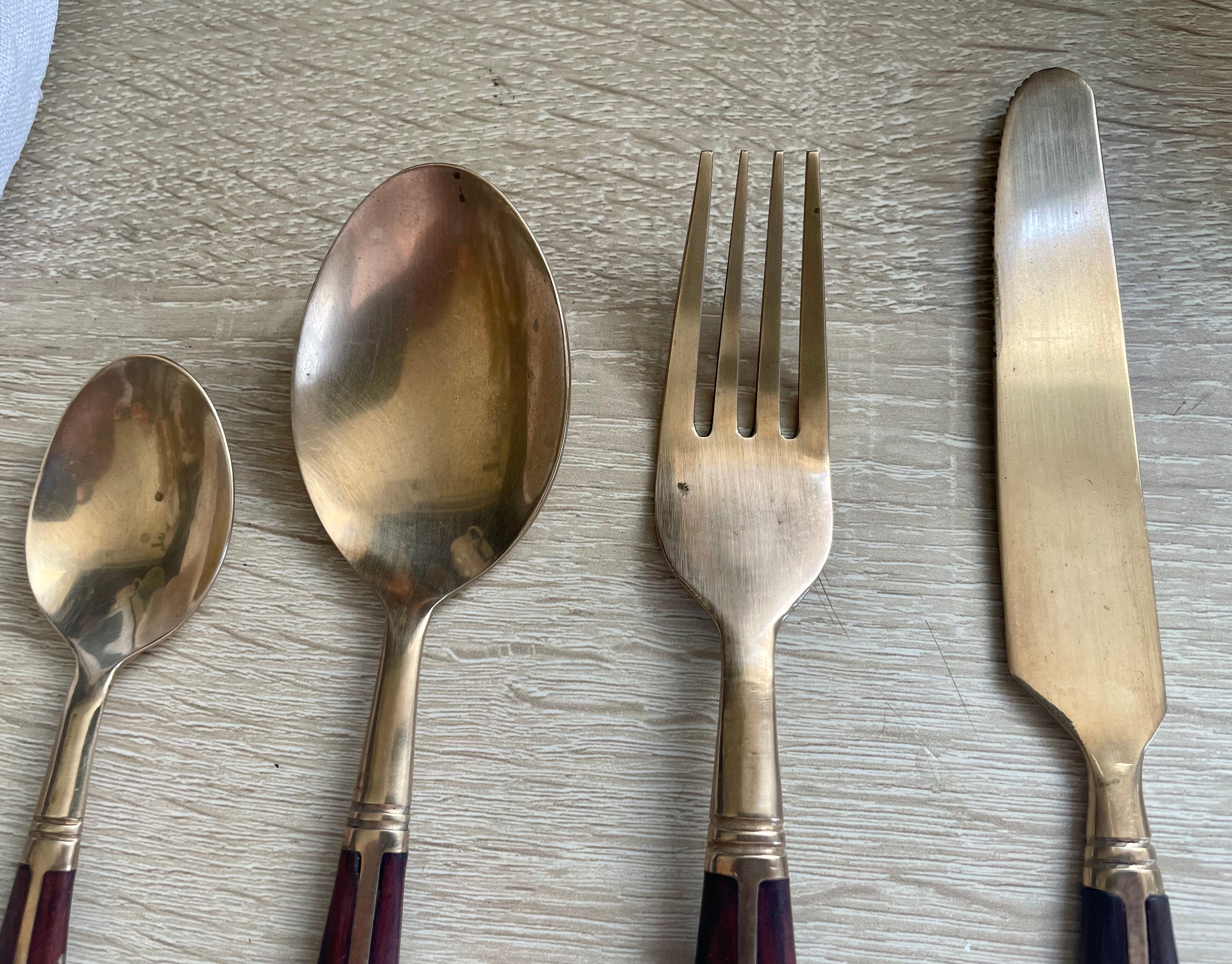 Cutlery in brass and rosewood 24pcs