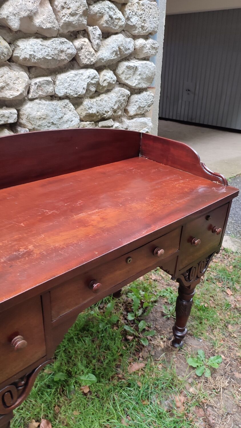 Bureau a caissons style colonial anglais