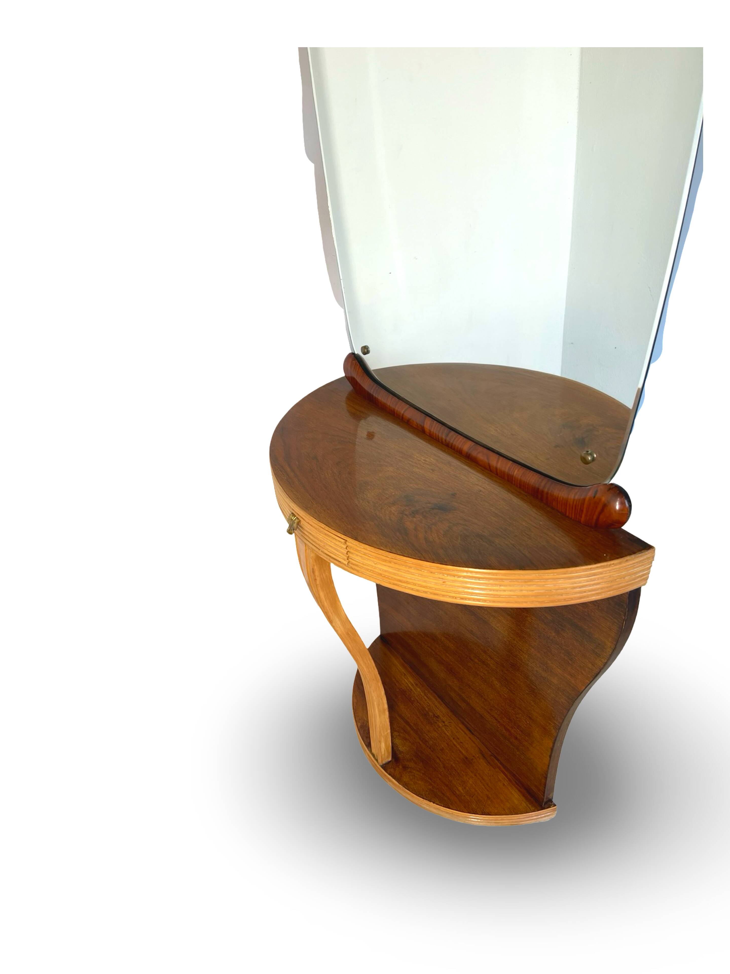 Console Art Déco moderne du milieu du siècle, dans le style de Paolo Buffa.