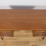 Bureau indépendant en teck modèle 75 de Omann Jun, Danemark, années 1950.