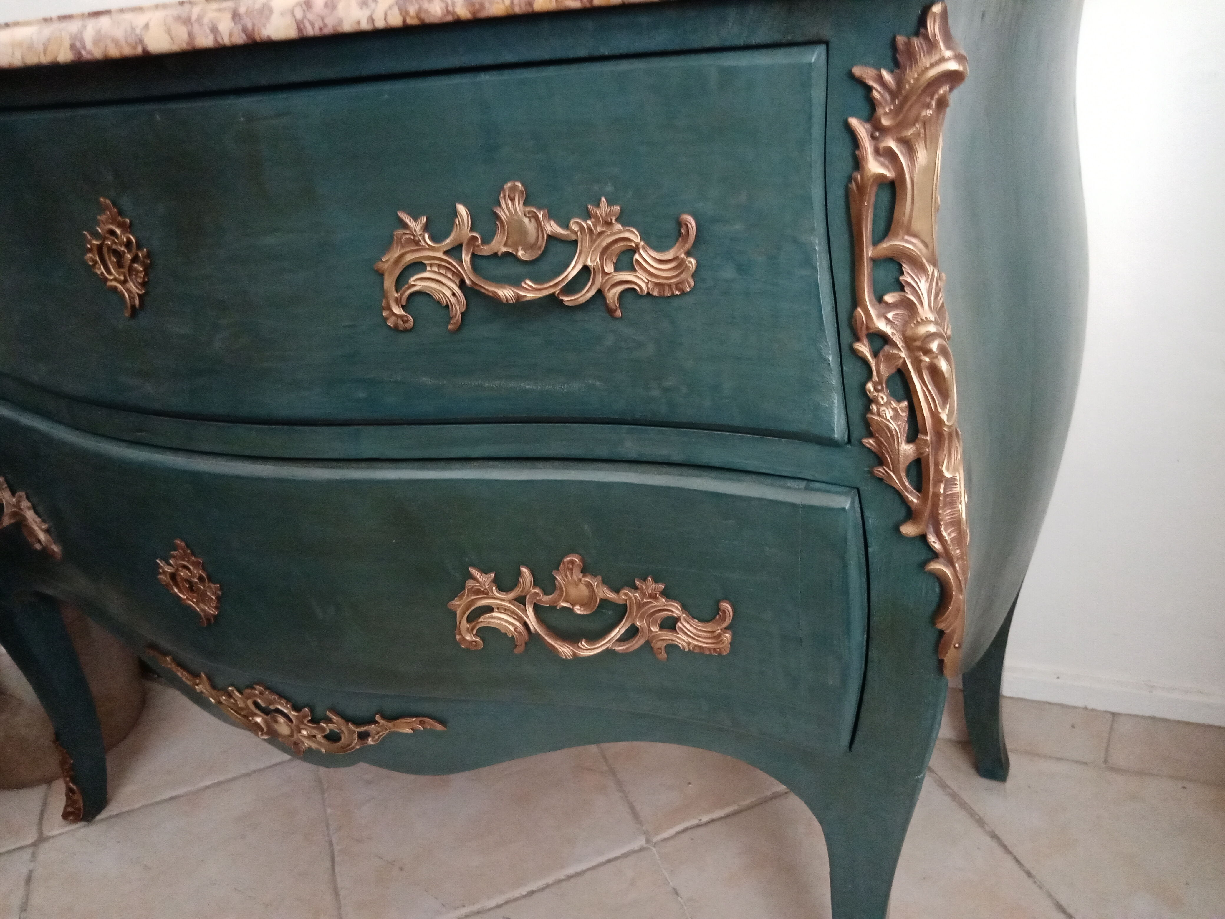 Louis XV curved dresser 2 drawers