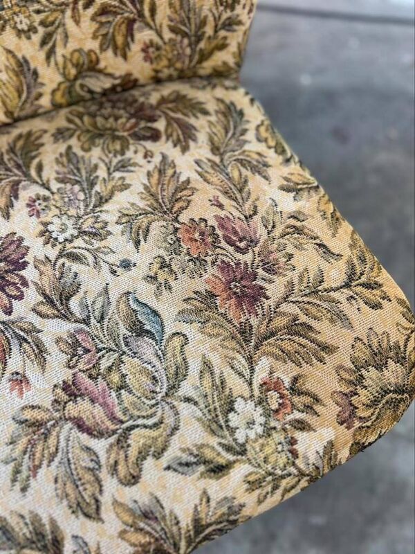 Fauteuil cocktail vintage à fleurs / fauteuil / fauteuil une place