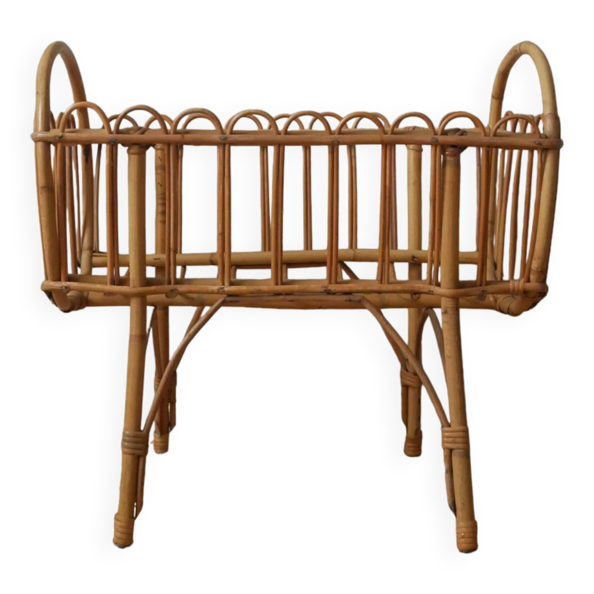 Berceau en rotin osier vintage design scandinave rétro lit de poupée jouet ancien