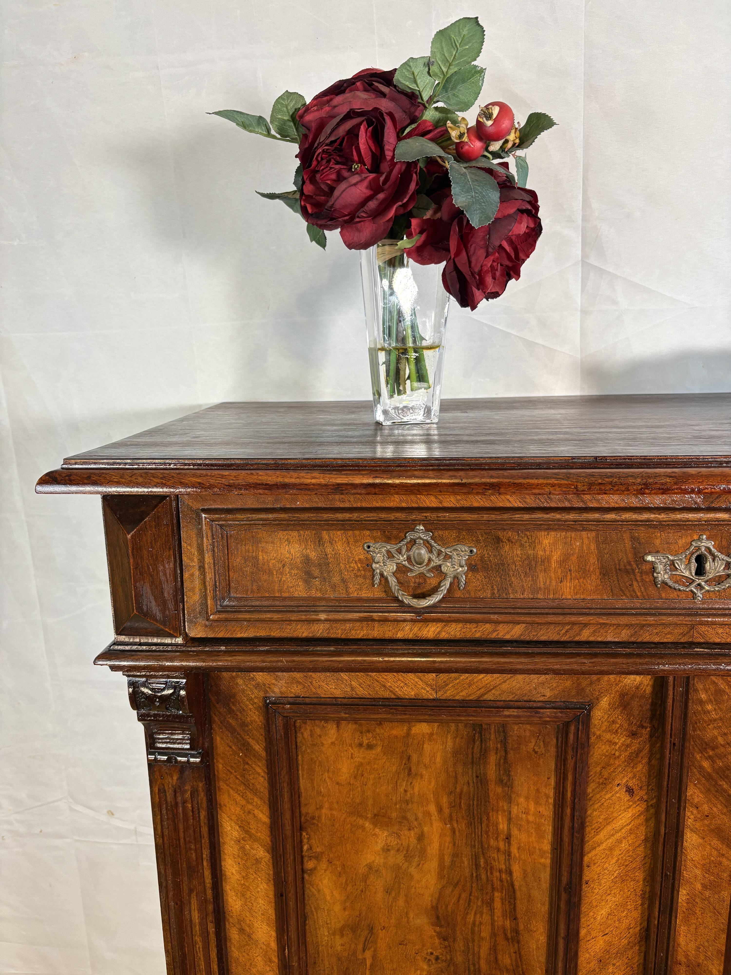 Antique Gründerzeit Vertiko Cabinet in Walnut – Circa 1890–1900  A stunning