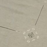 Old embroidered and openwork tablecloth with its 6 napkins