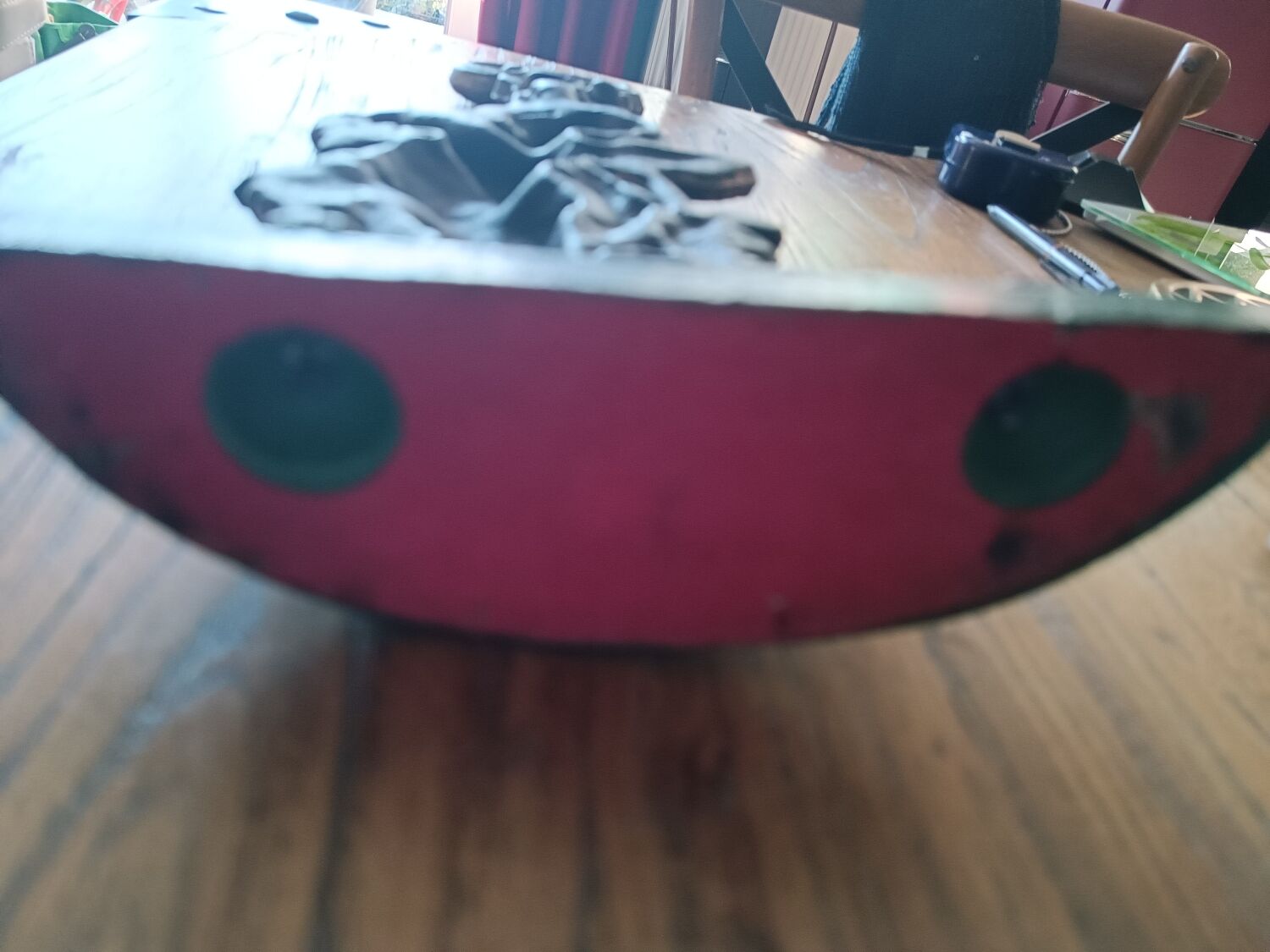 Cast iron door block cherub