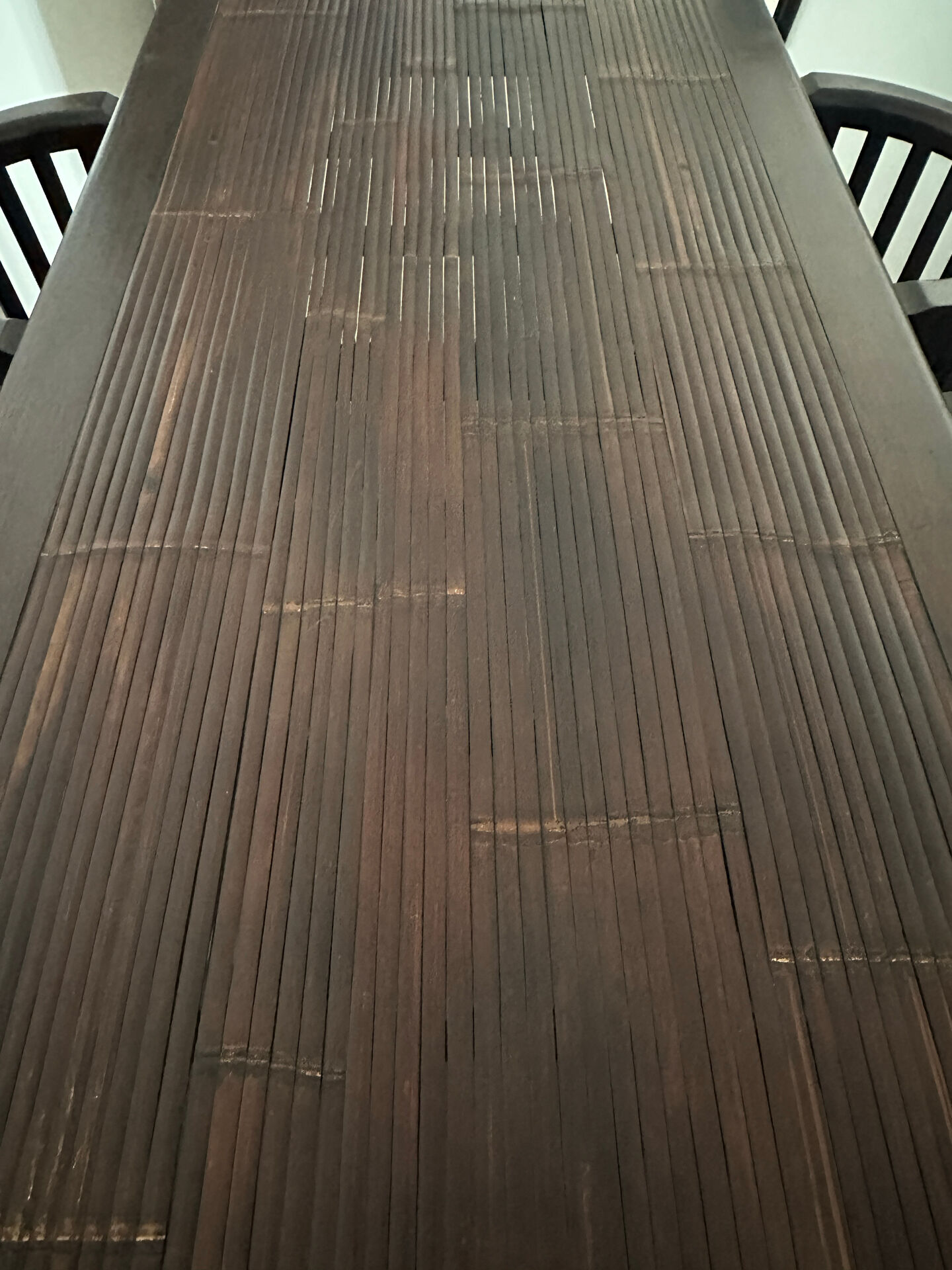 Wenge wood dining table and its 4 chairs.