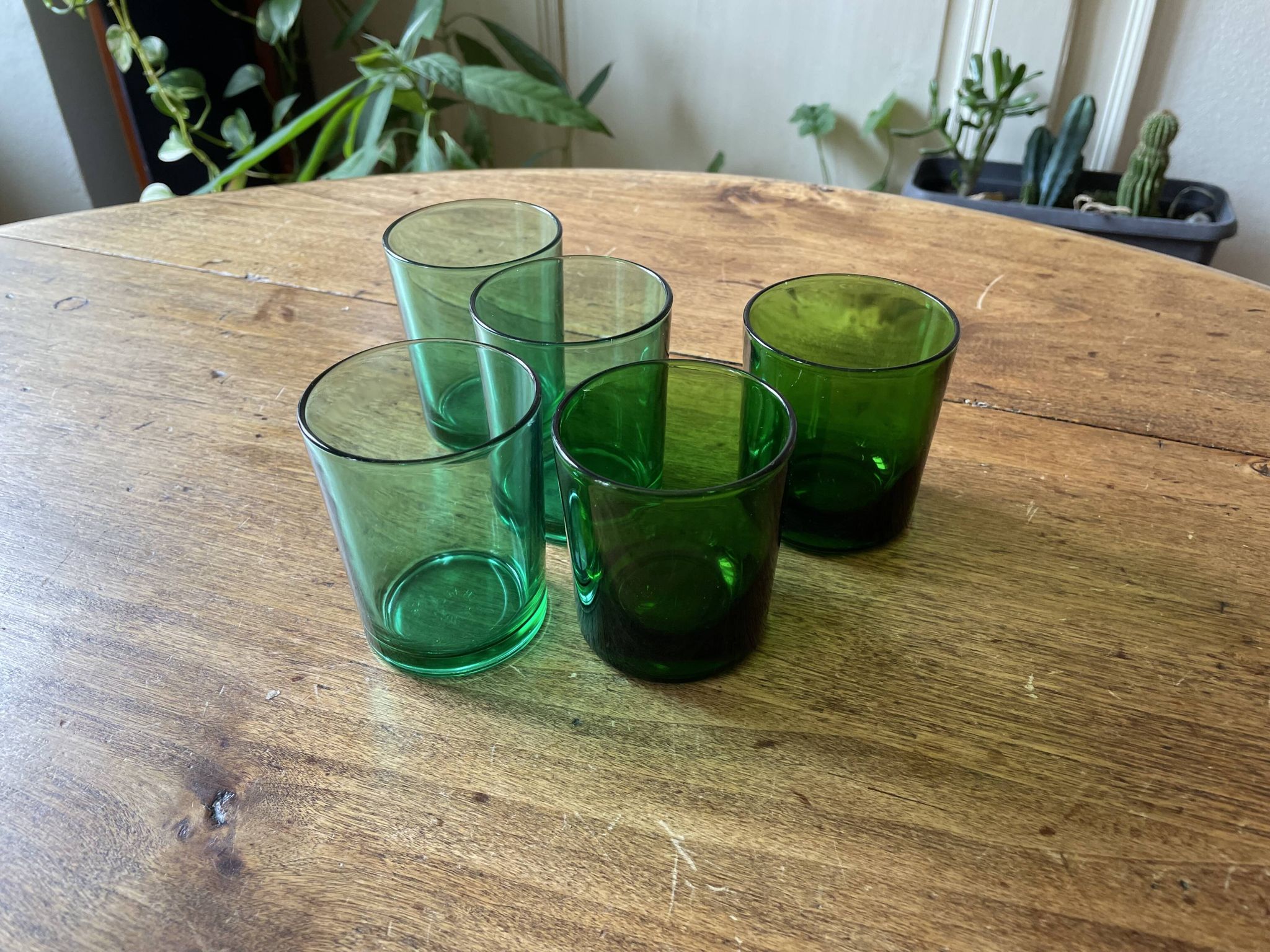 Lot of 5 vintage green glasses - Lesieur et Lever oil