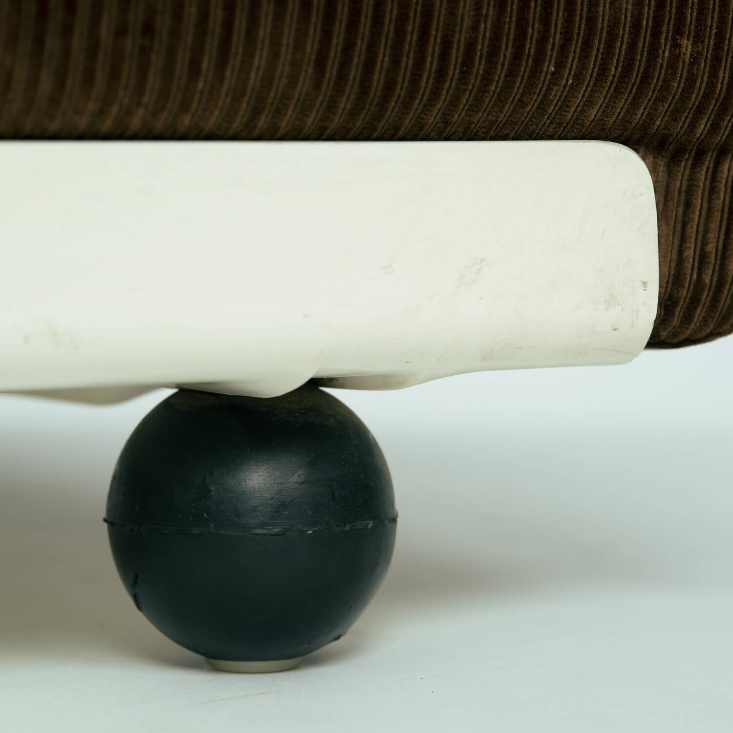 2 Mario Bellini for C&B Italia Modular 'Amanta' Seating Elements in Brown