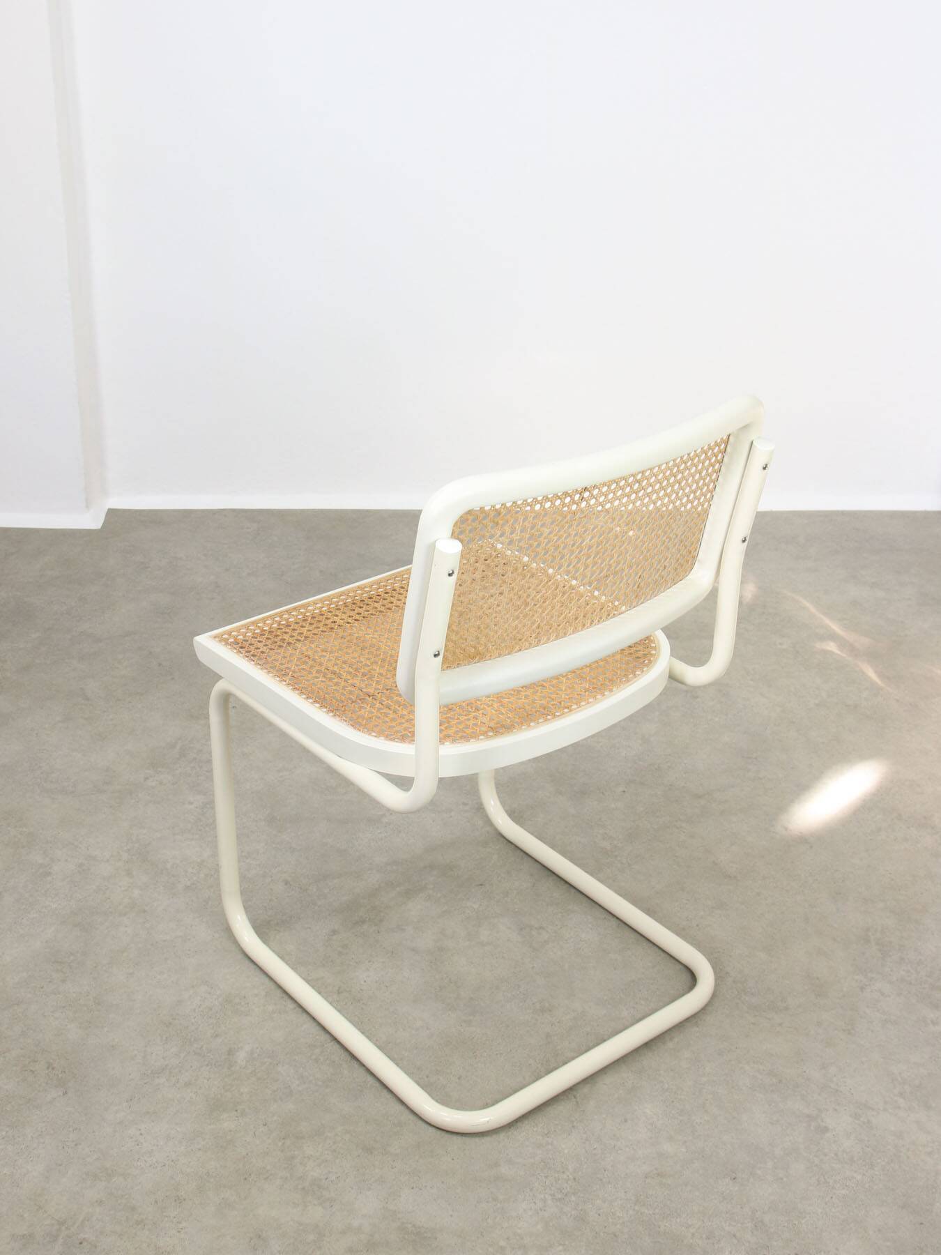 Vintage Cesca B32 chair in white by Marcel Breuer, 1970s