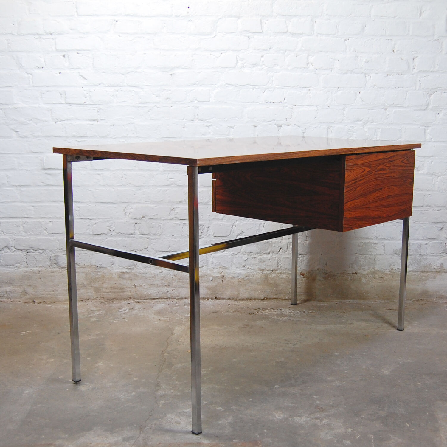 Vintage desk "Etudiant" by Pierre Guariche for Meurop 1965