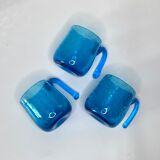 3 cups of ocean blue bubbled glass