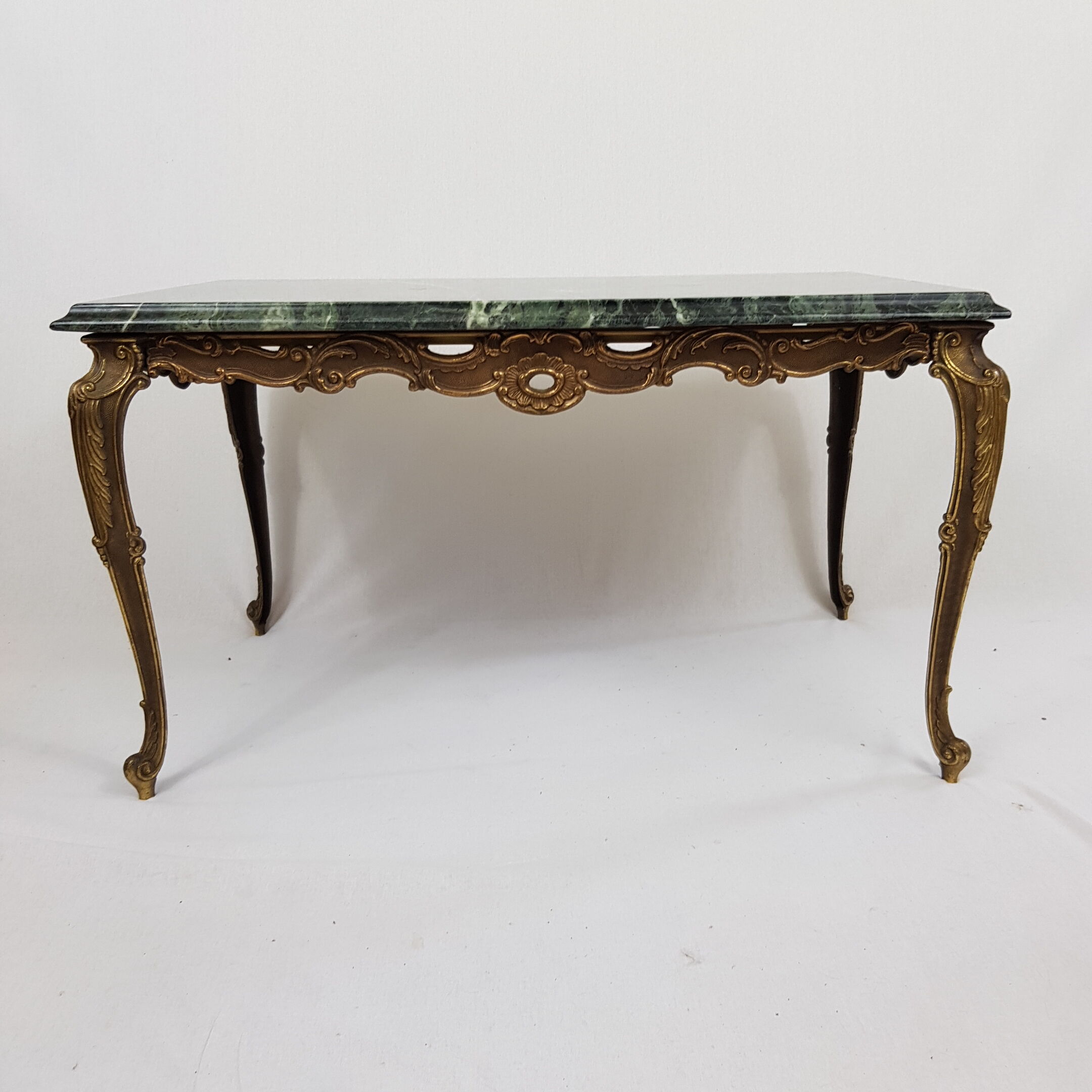 Table basse en marbre vert et bronze style Louis XV