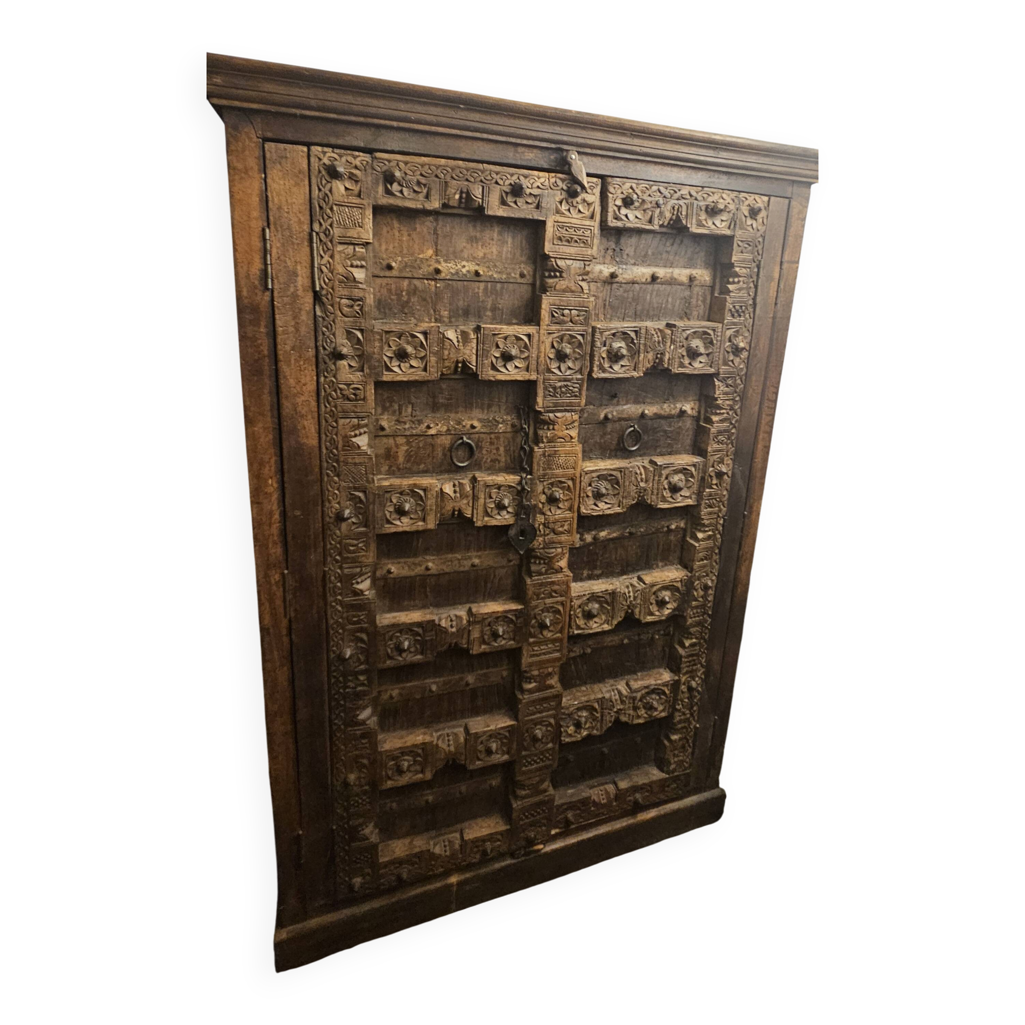 Ancient doors of India (Rajasthan)