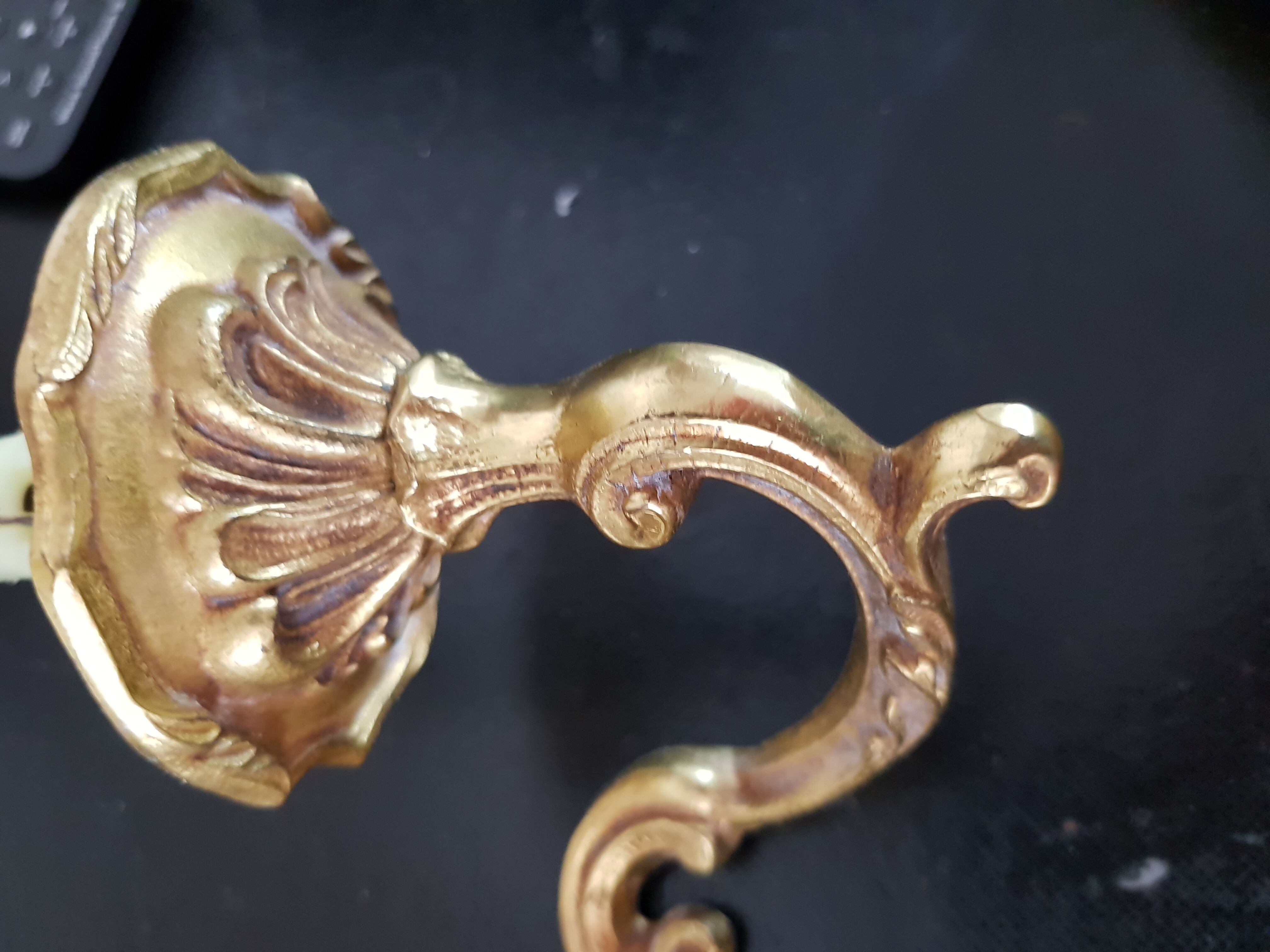 Gold wall lamp