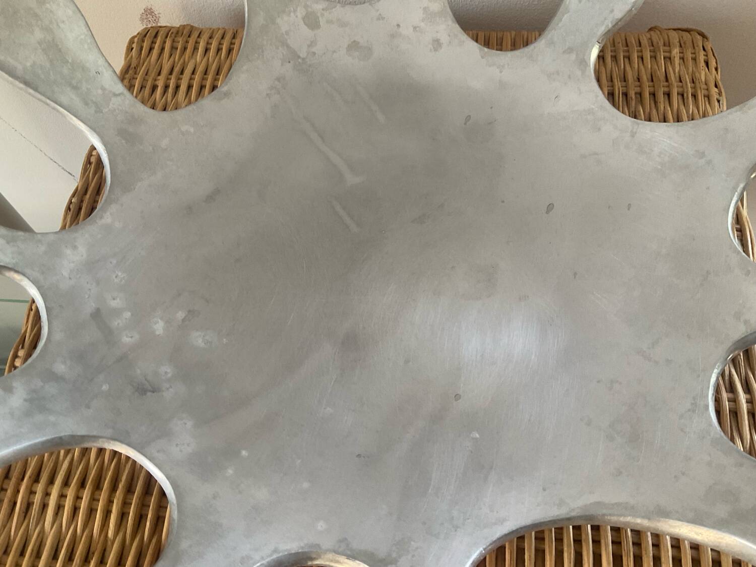 Aluminium "Splash" design catch-all tray