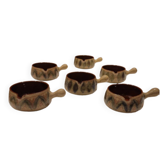 6 terracotta pans or fondue pot