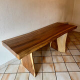 Table en bois de suar