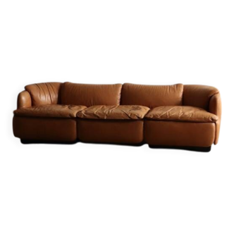 Confidential sofa by Alberto Rosselli for Saporiti in cognac leather, Italy 1970s