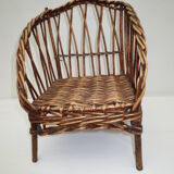 Ancien fauteuil en osier pour poupées, jouet