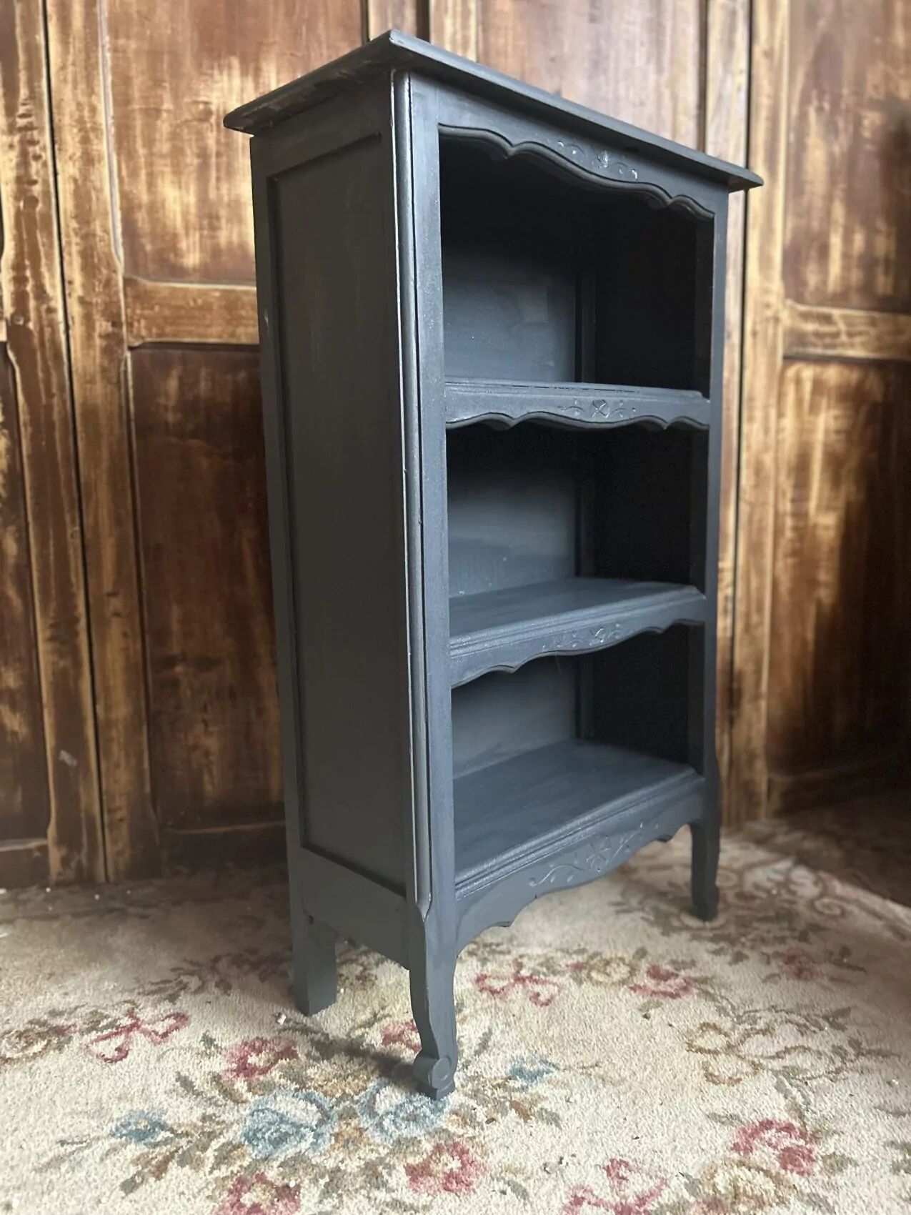 Antique mini oak bookcase – small 19th-century library with slate patina, a lovely rarity.