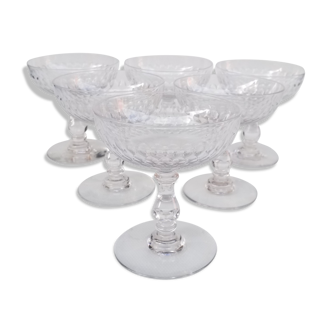 6 champagne cups of Baccarat Crystal, late nineteenth century.