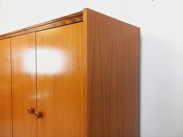 Armoire dressing moderniste vintage en teck et noyer des années 60 70