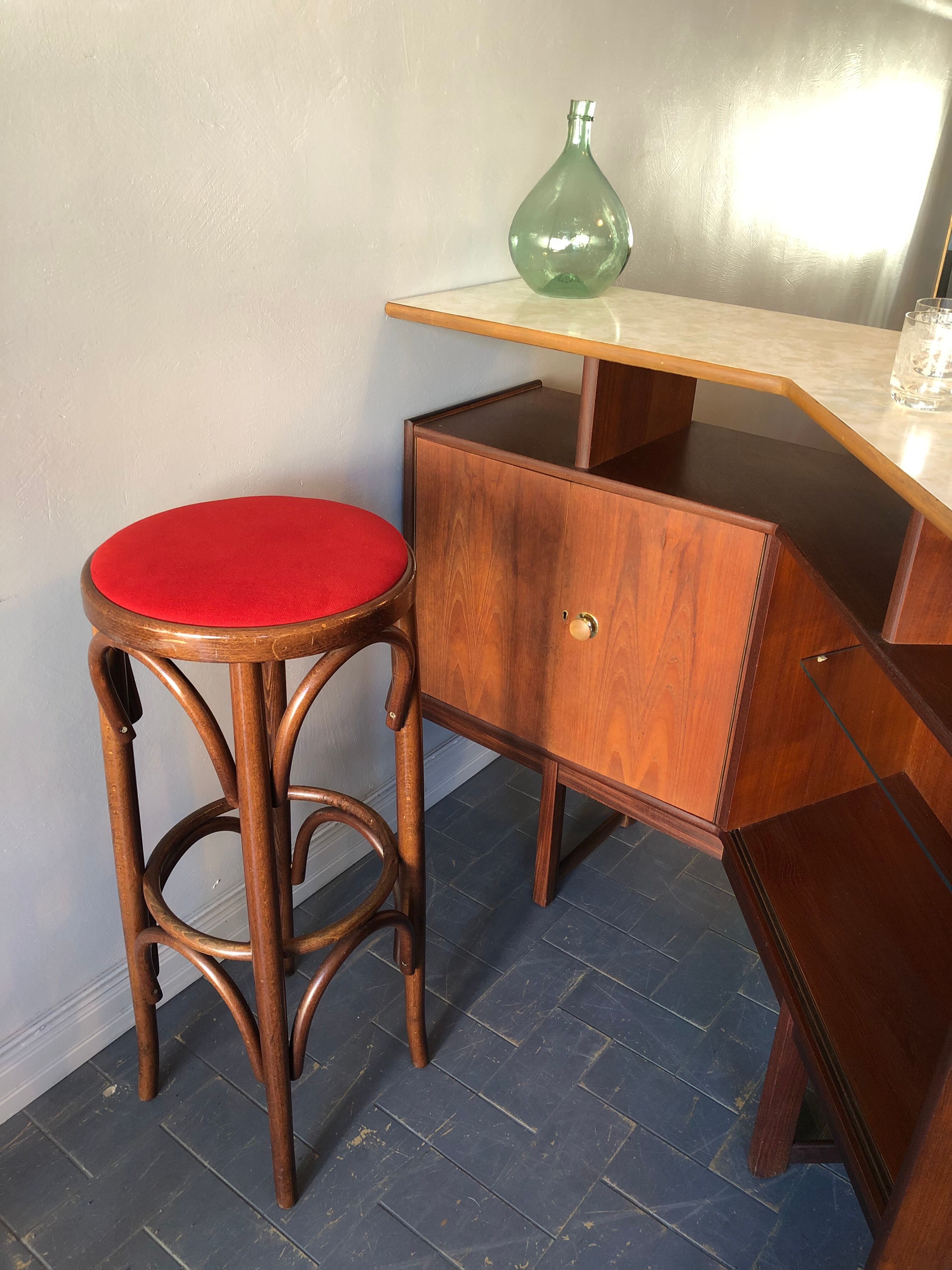 2 bistro bar stools