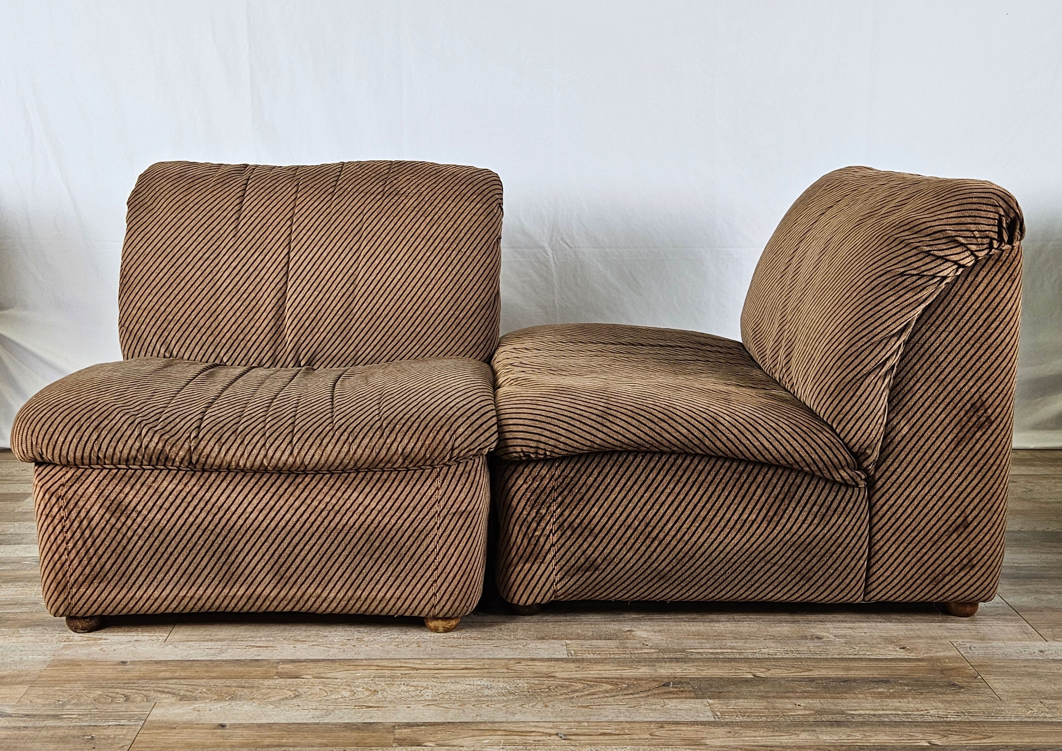 Five-seater corner modular sofa from 70s