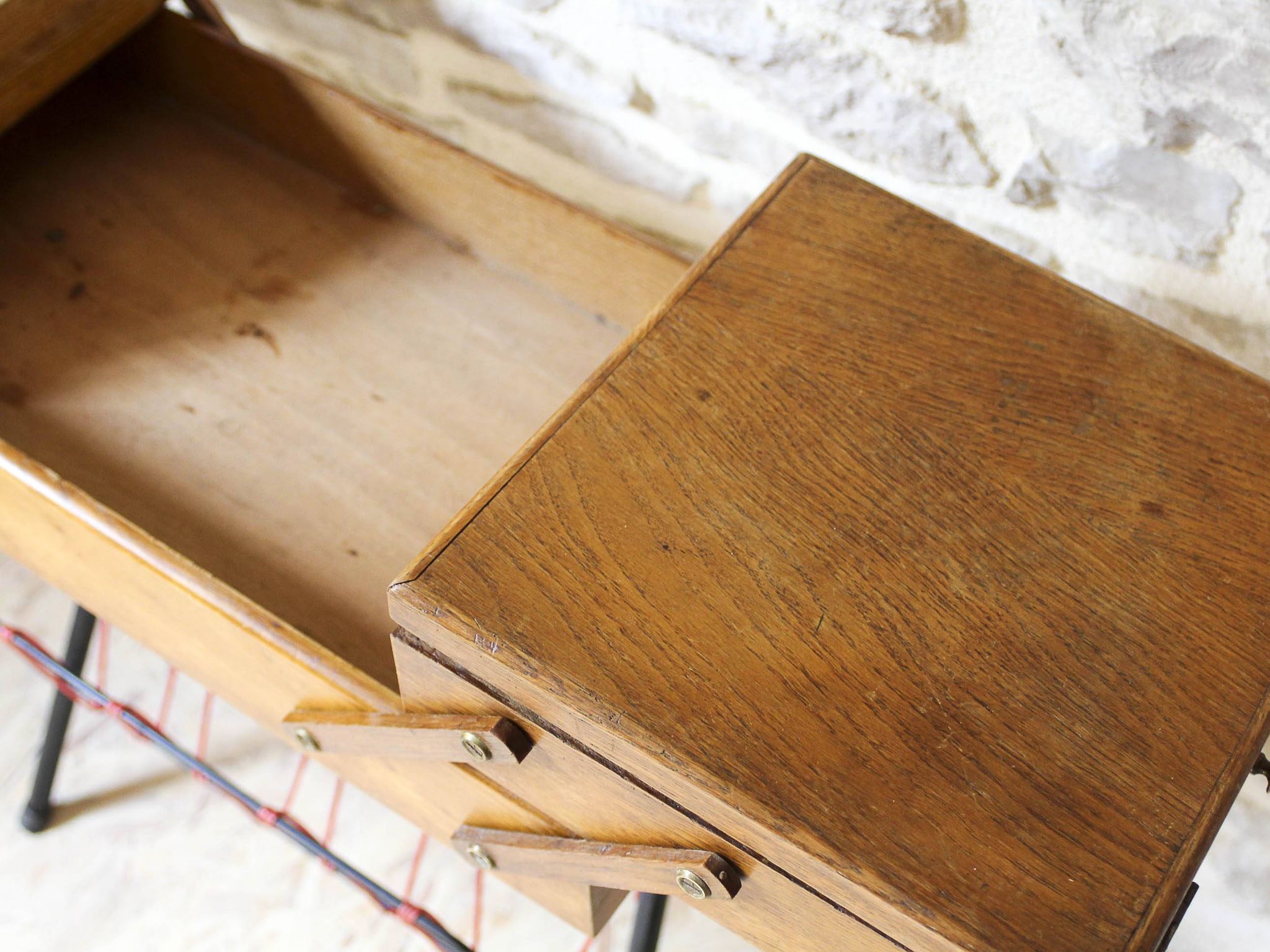 Travailleuse porte-revue scoubidou