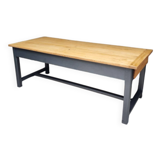 Farmhouse table