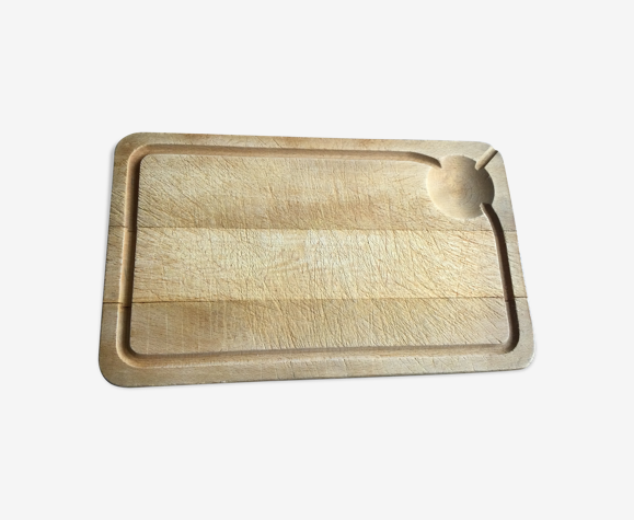 Wooden cutting board