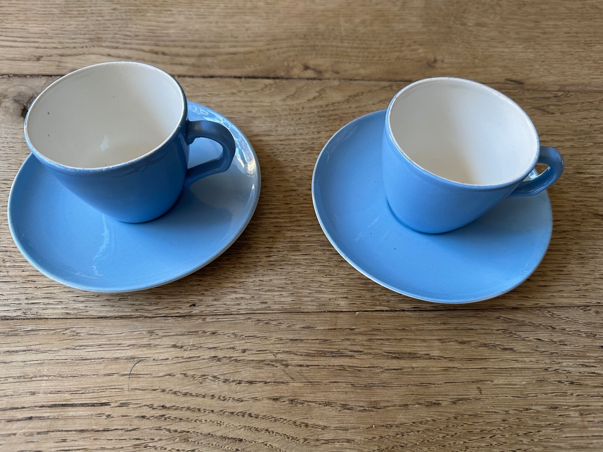 Cups and saucers Choisy-le-Roi