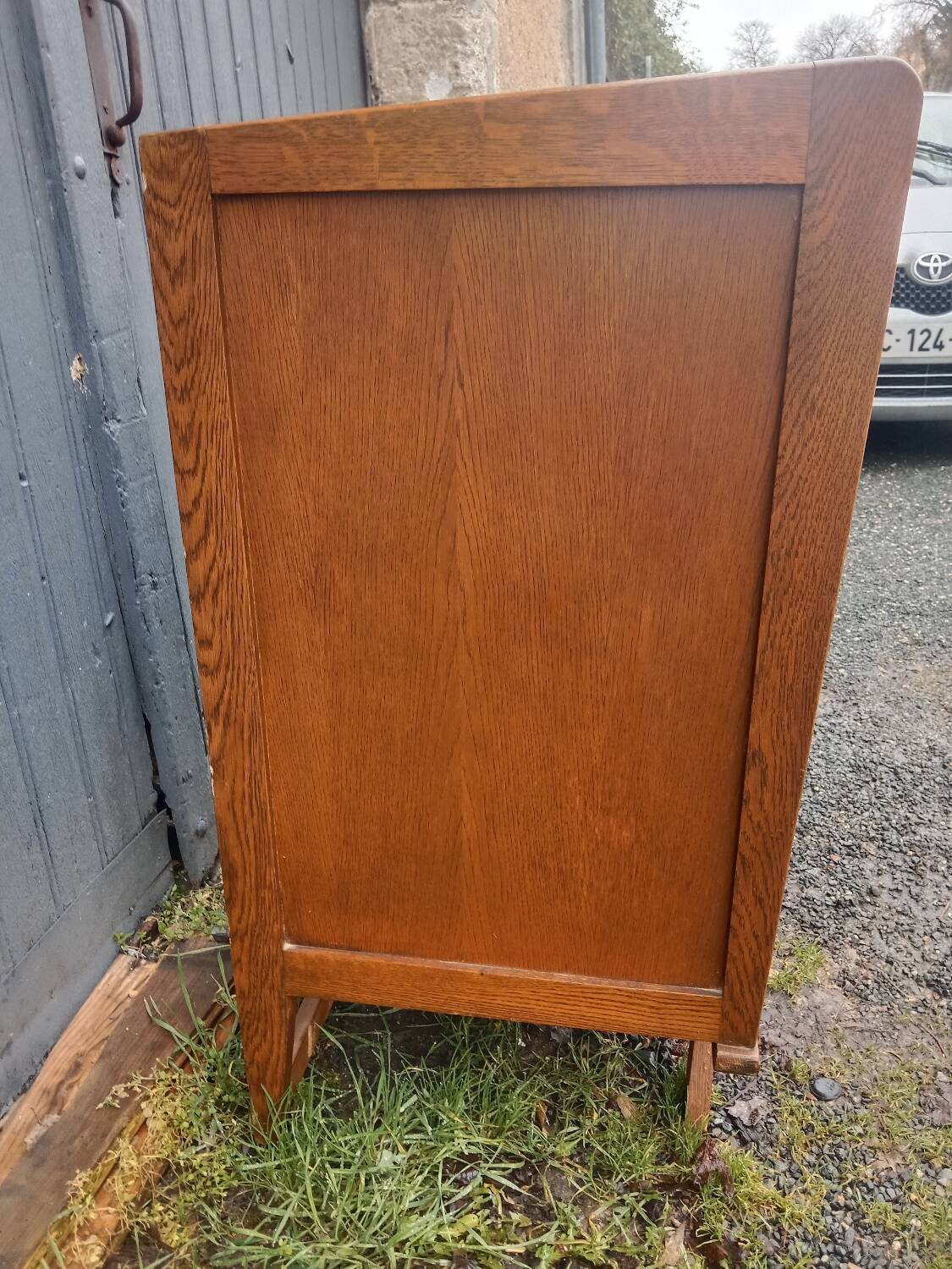 Commode vintage pieds compas